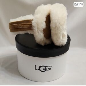 UGG Chestnut Center Strip Fur Ear Muffs